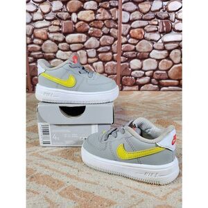 Nike AF1 Force 1 Size 4C Gray #A18